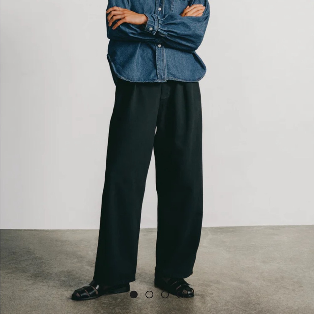 NEW! ozma field pant in black